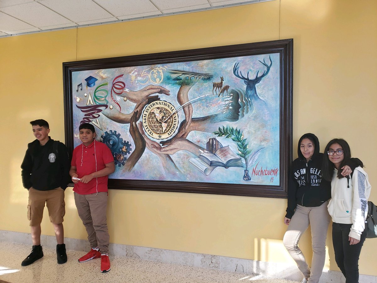 CigarroaMSLISD's tweet image. Bulldogs representing at GEAR UP STEM and Coding Camp.
#SouthsidePride #CigarroaMiddleSchool 
#STEMrules #Codingthefuture
#GEARUPworks