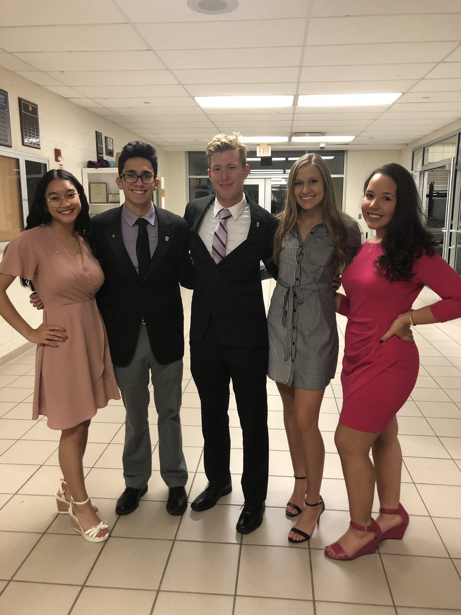MrsHarigan's tweet photo. Celebrating our 2019 Inductees into @AmherstNHS! Congratulations!!! #SteeleImpact #AmherstComets #NationalHonorSociety https://t.co/KKVvQALkLi