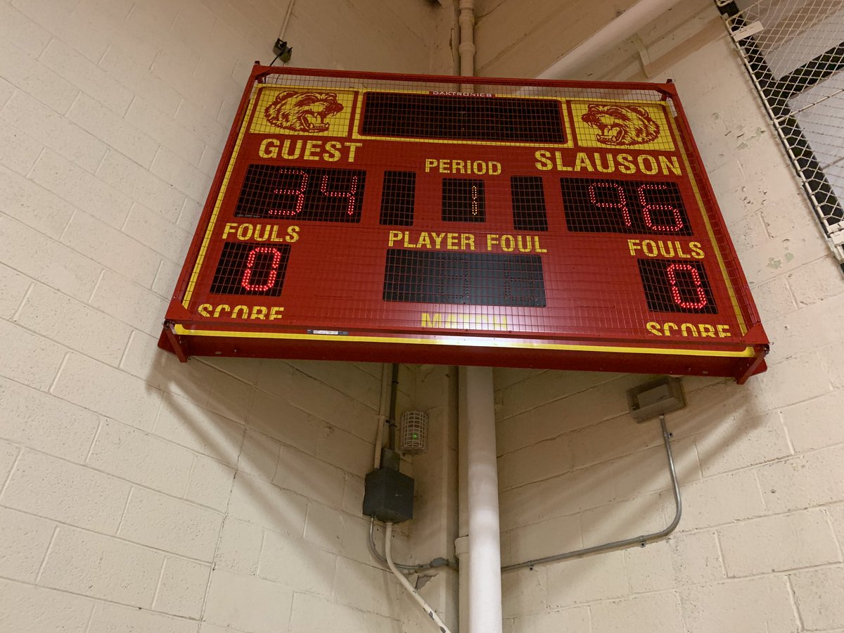 And the wrestlers open with a victory!