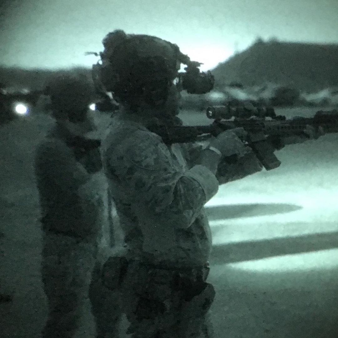 CORESURVIVAL's tweet photo. Lights out with @emergingtactical
#whitephosphor #nvgoperator #1minuteout #helstar6 https://t.co/yhMX9H9O8g