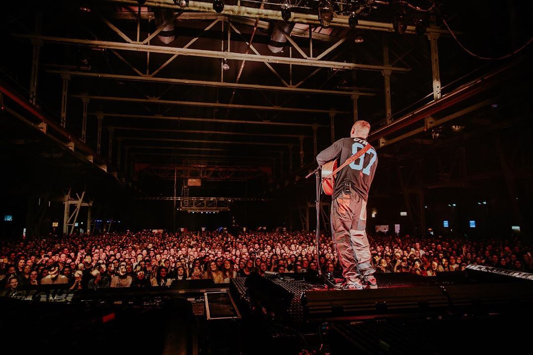 Dermot Kennedy (@dermotkennedy) on Twitter photo The amount of people who are now coming to see our shows regularly in so many different cities is quite insane..so thank you for that. Munich, tonight was a blast!! Thank you so much for the warm welcome 😊 X
.
📷 by <a href="/lucyfosterphoto/">Lucy Foster</a> The amount of people who are now coming to see our shows regularly in so many different cities is quite insane..so thank you for that. Munich, tonight was a blast!! Thank you so much for the warm welcome 😊 X
.
📷 by <a href="/lucyfosterphoto/">Lucy Foster</a>