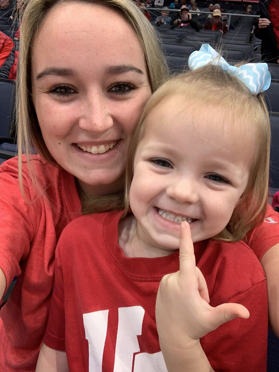 kaylaprice3's tweet photo. Ready for a Flyer win! #Dayton6th https://t.co/vLka52lHZ7