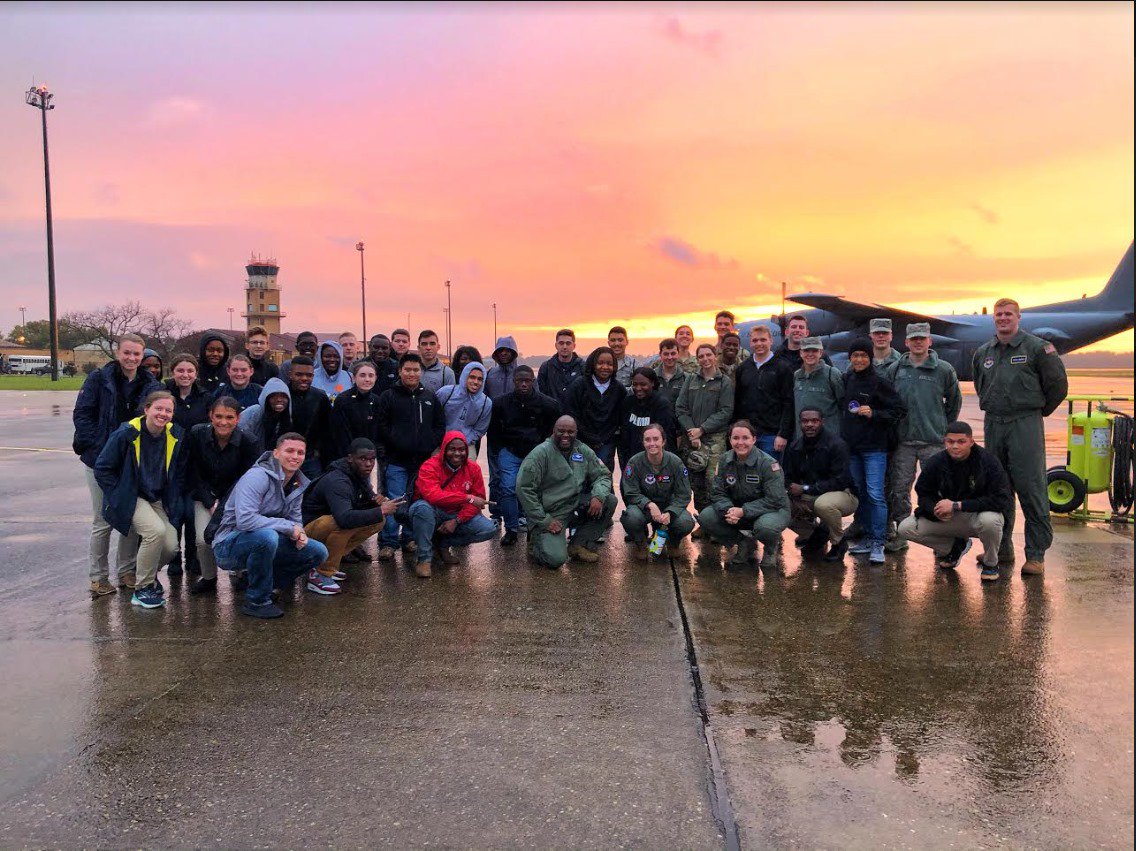 Last weekend at the @inspire_af_ Aim High Outreach event at @MaxwellAFB, 85 ROTC/JROTC cadets experienced life as a @usairforce pilot, flying in a C-130 & C-17 & talking to the crew. Needless to say, the cadets were #inspiredAF!   #AimHigh #InspireAF @USAFRecruiting