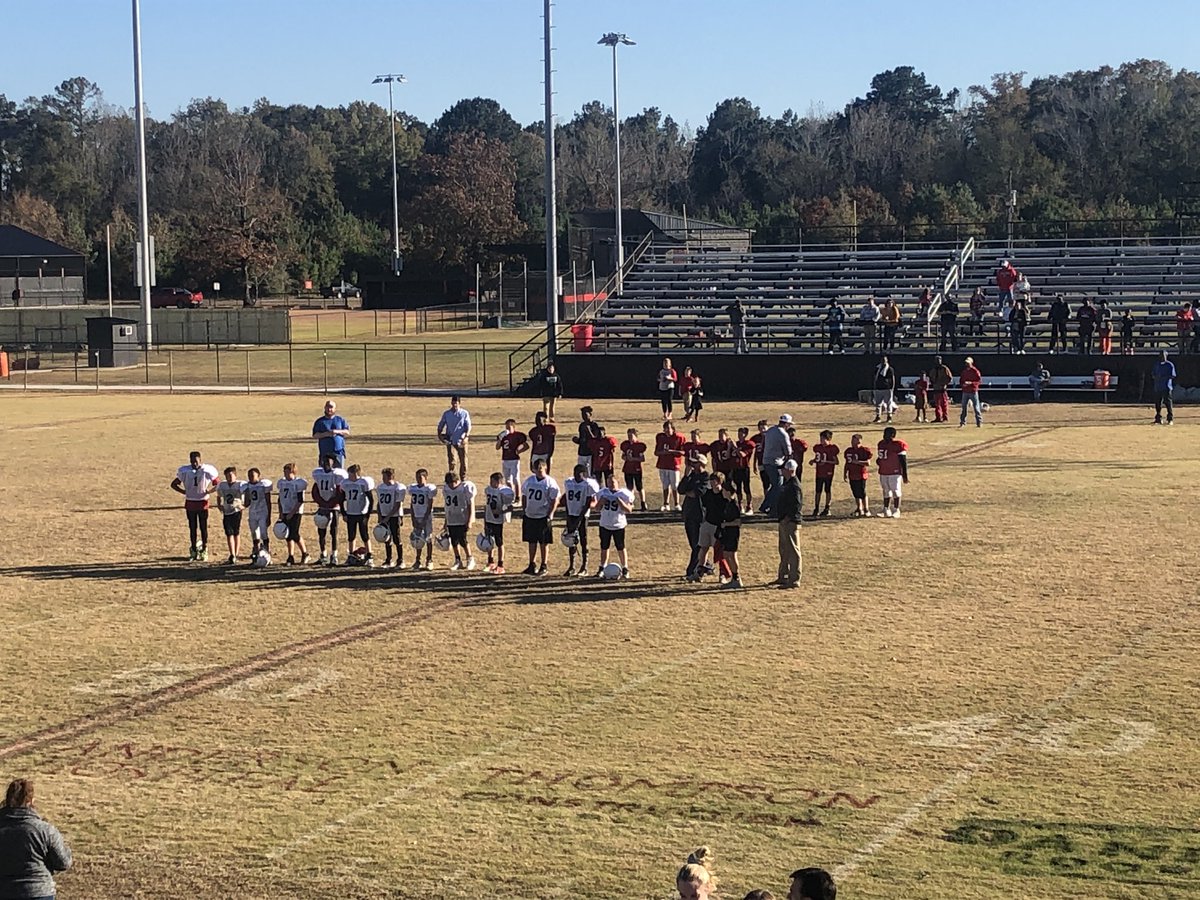 SheaLeake's tweet photo. Pee Wee Championship #WLMSgreatday #5thgradeteam #redvswhite #redteamwon #goknights https://t.co/qrHHhCL9HA