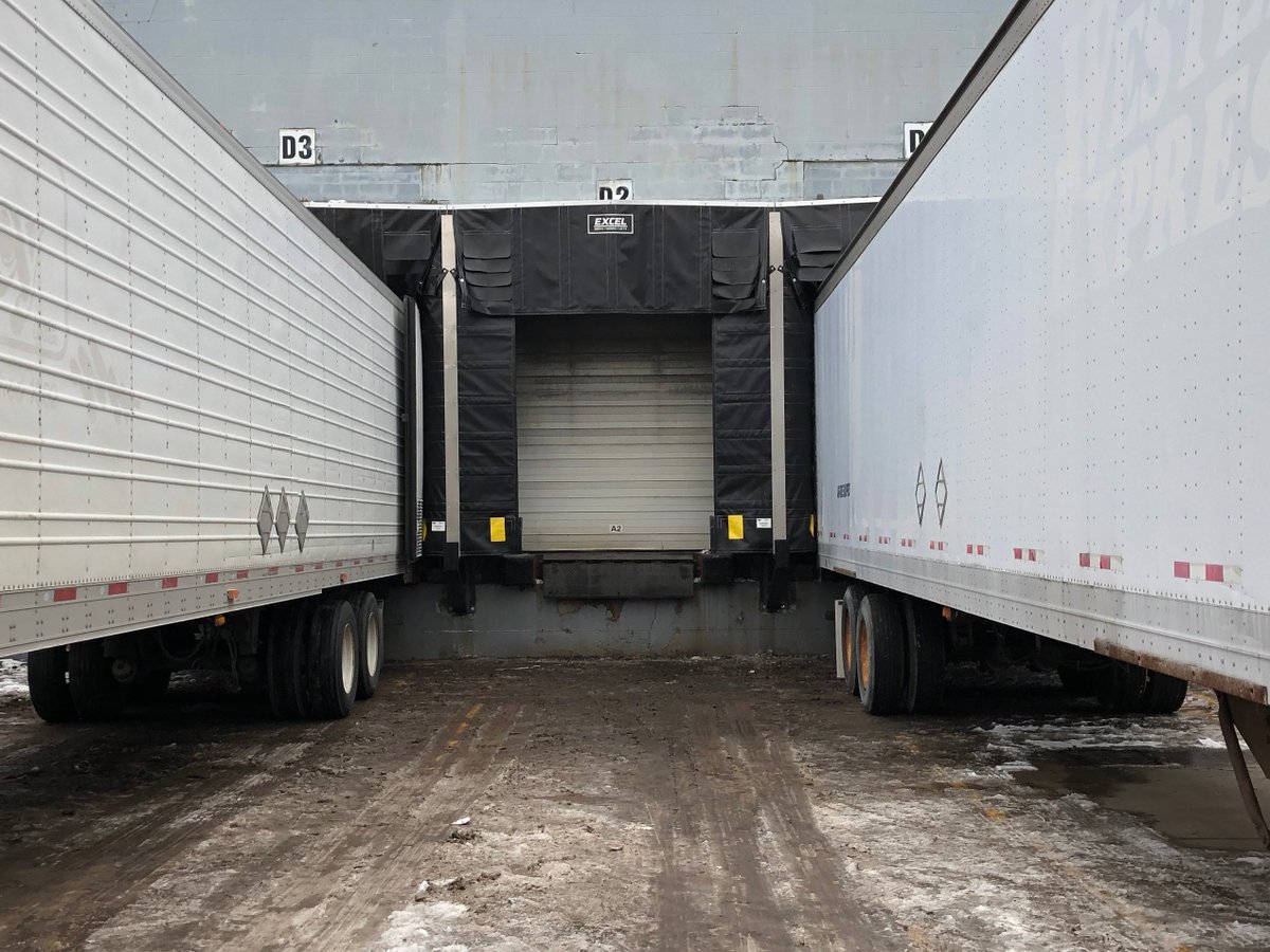 LoadingDocks's tweet image. Recent #truckdock weather shelters in Cleveland, OH. Call 855-951-4499 to upgrade your #loadingdock. Visit us online shop.excelsolutions.com