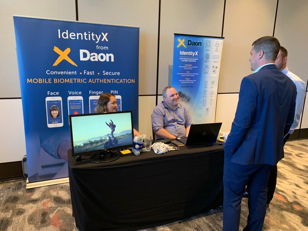 SITAonline's tweet photo. RT @BiometricsInsti: Thank you to our #BiometricsShowcase sponsors @SITAonline @cognitec @UnisysAPAC @DaonInc for their support. https://t.co/FEckOwdQ0c