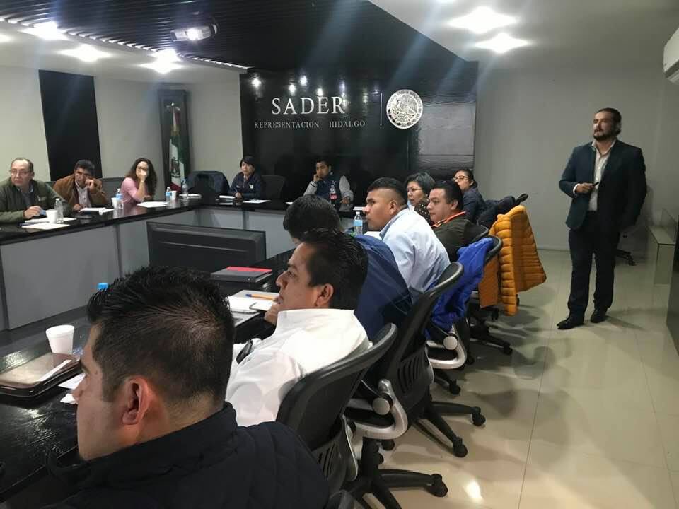 A invitación de la Representación Estatal del #SENASICA El Comité Acuícola Hidalguense de Sanidad, A.C. #CAHSAC Participa en el “Curso de Formación y Construcción de Equipo de Alto Desempeño” <a href="/MVZSislas13/">Salvador Islas Cruz</a> <a href="/UCEHGO/">SENASICA Hidalgo</a> @Car_Muniz