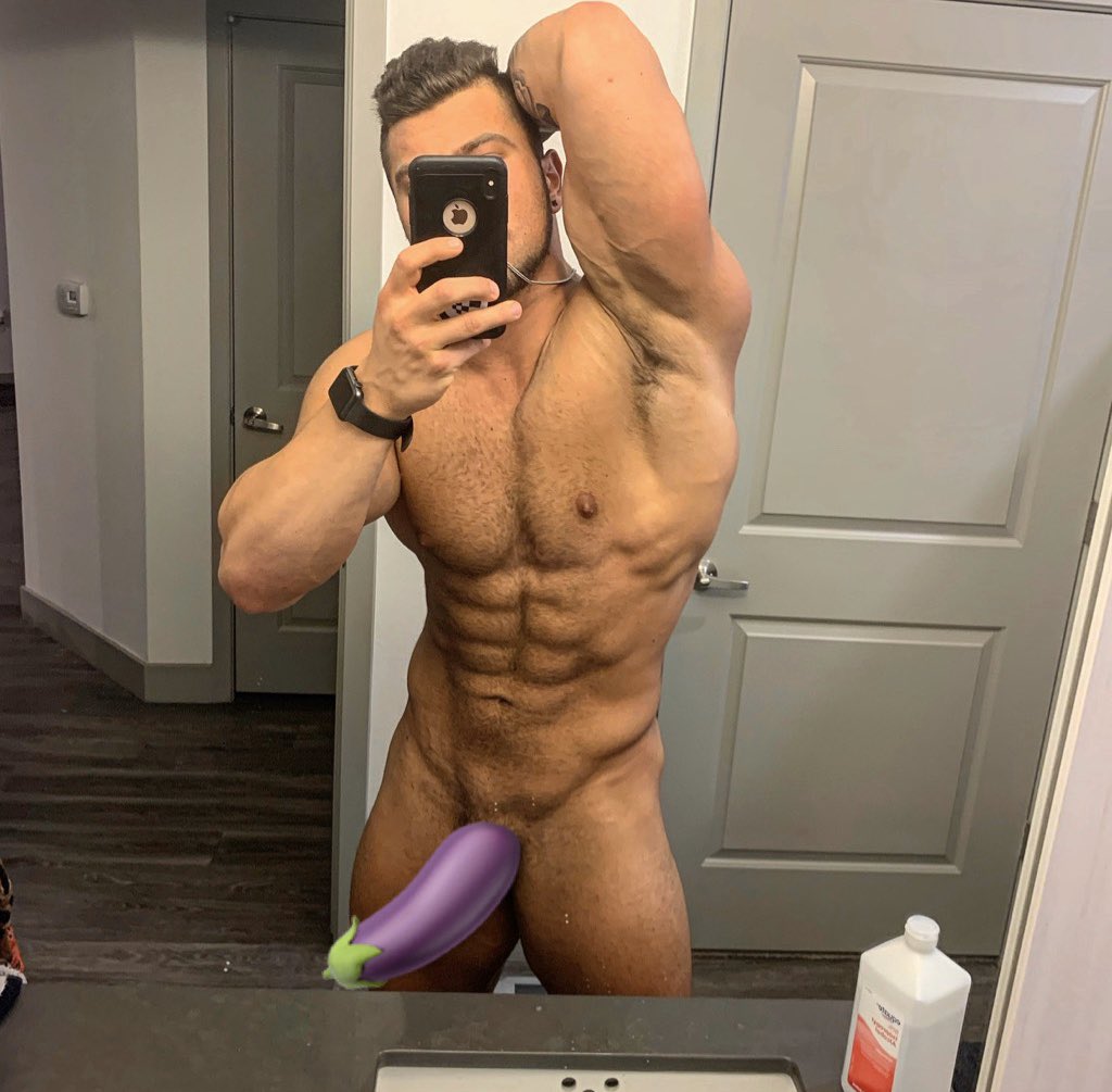 https://onlyfans.com/peeledgod 