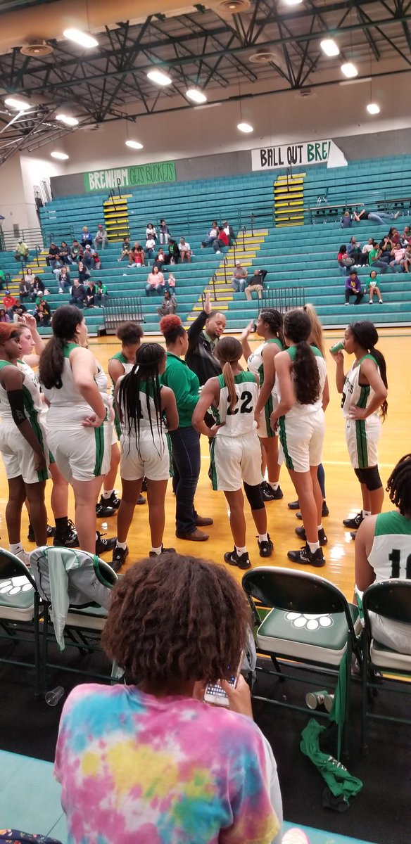 kekewalker40's tweet photo. Congrats to Coach Morgan and the Cubettes on a great win against Stafford!!!!!!
@BrenhamHS @JoeChandlerBHS @edtechchic  @BrenhamISD  @BrenhamHSNews @BrenhamCubAth @Cubette19 https://t.co/zlKsCXFTU9