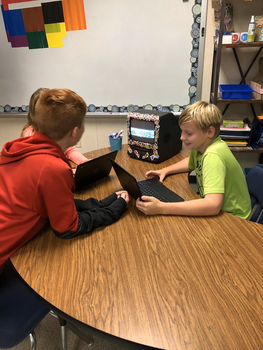 Second day to Launch Exploravision. Students looked at technology from 20 + years ago...what is a floppy disk? Walkman? VCR? #HumbleISD_WCE