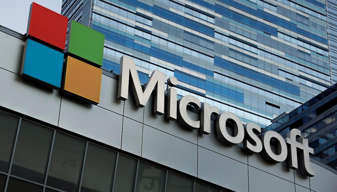 Microsoft's Office 365 suffers global outage EJyMutDU4AA7HW6