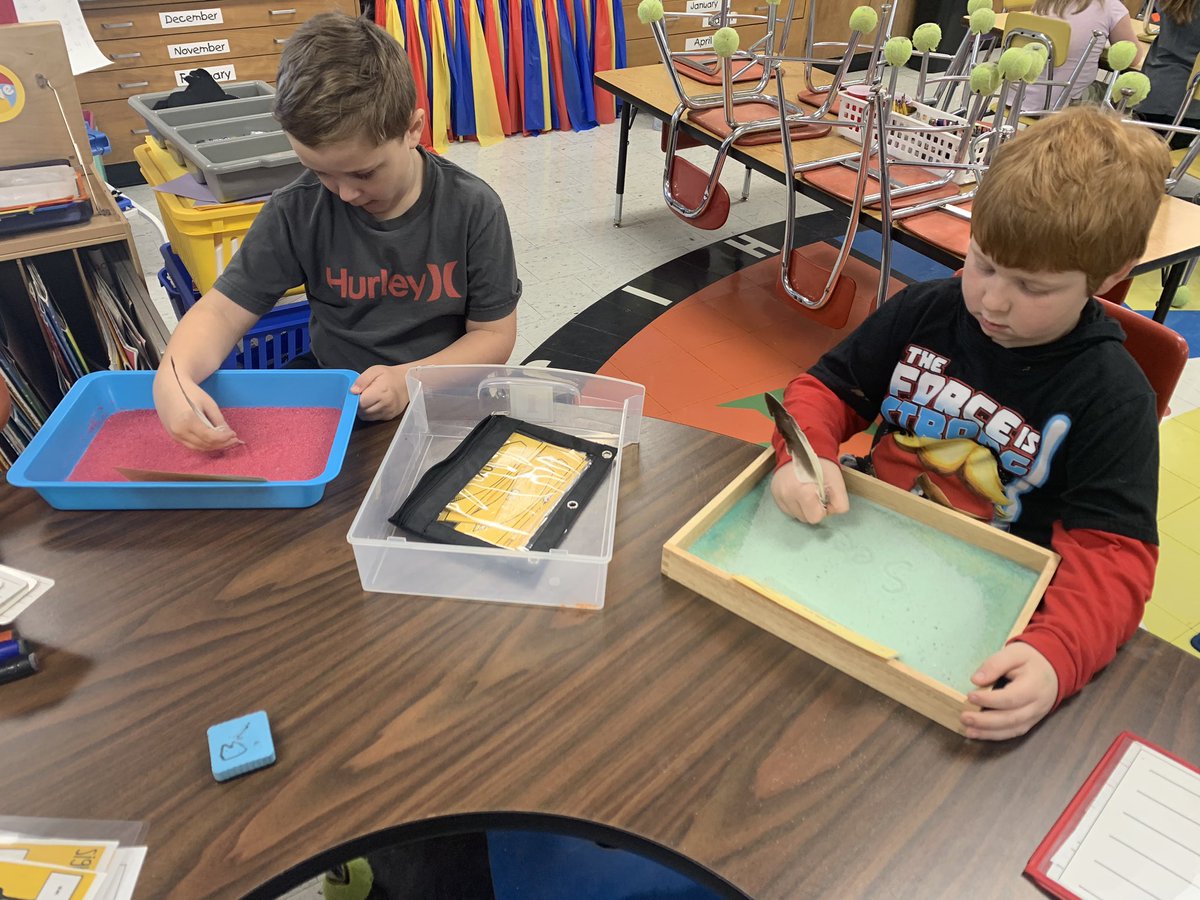 Practicing sight words by using feathers in sand! #loveourkinders #literacycoach #WeAreISD1