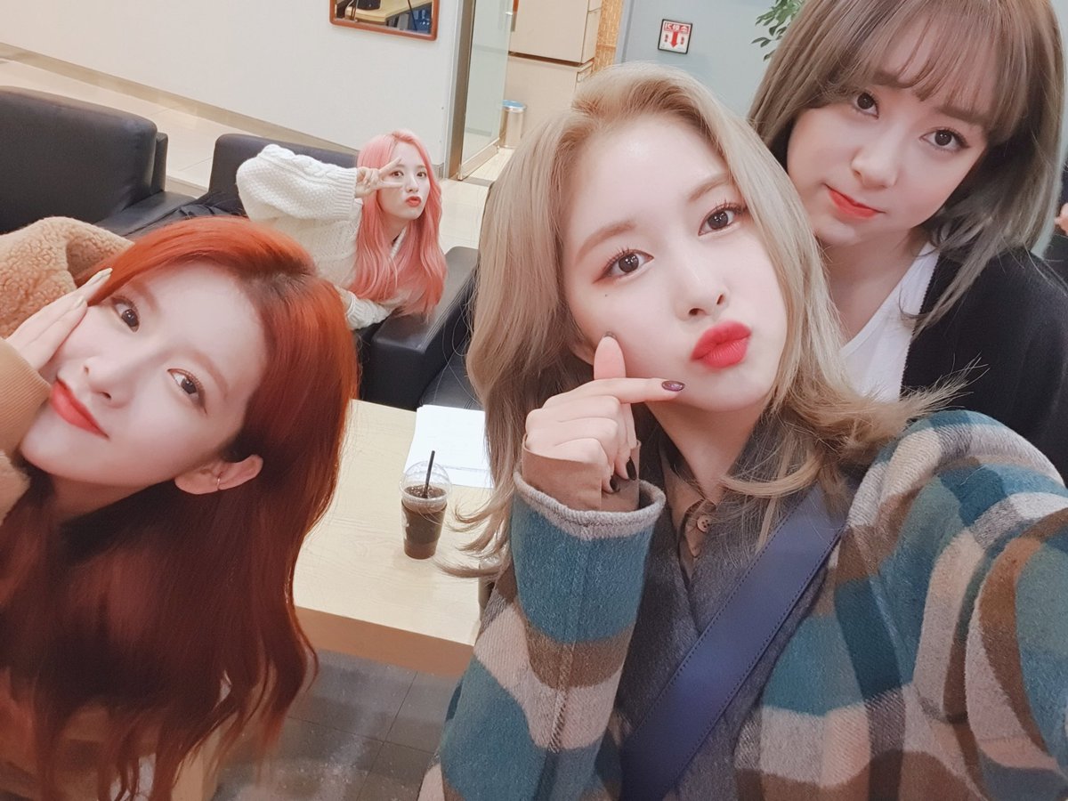WJSN_Cosmic's tweet photo. [#우주소녀 #다영]
지금! KBS Cool FM #정은지의_가요광장 에서 만나요❣❣❣❣ https://t.co/JliiGaMTtI