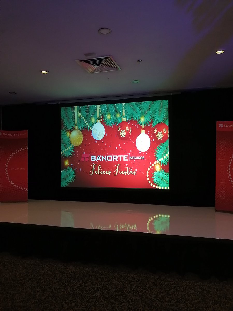 GMerquezada's tweet image. Acompañando a nuestros amigos de @Banorte_mx en su #posada2019 #felicidades a todos los colaboradores.