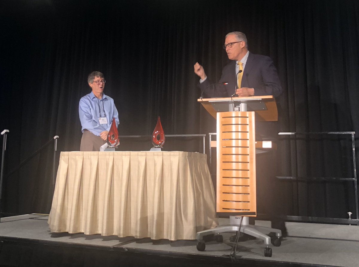 chloeh's tweet photo. Thanks @GovInslee for your energizing speech on how WA state is leading the world in the Clean Energy Revolution. “In 100 years, this is how we will be judged.” “Early to bed, early to rise, work like hell, let’s go build the new economy!”  #ELS2019 @uwearthlab @dt_schwartz https://t.co/KHYssg6TZi