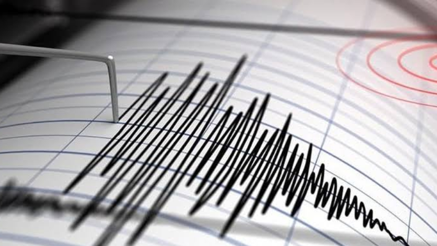 MVSNoticias's tweet photo. S I S M O 🚨

Se percibe #sismo de magnitud 6.4 en algunas regiones de #Chiapas, #ProtecciónCivil activa protocolos de monitoreo. https://t.co/bPiFBKXZC9