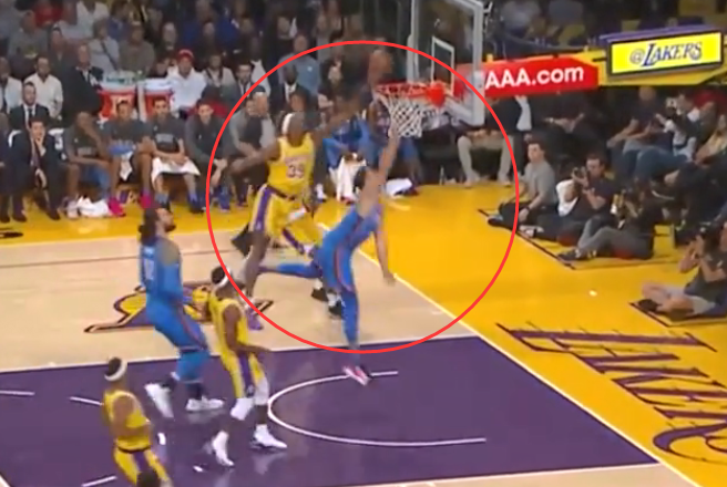 魔獸兩度送上大火鍋，庫茲馬眼角飆血，湖人半場領先雷霆10分！（影）-黑特籃球-NBA新聞影音圖片分享社區