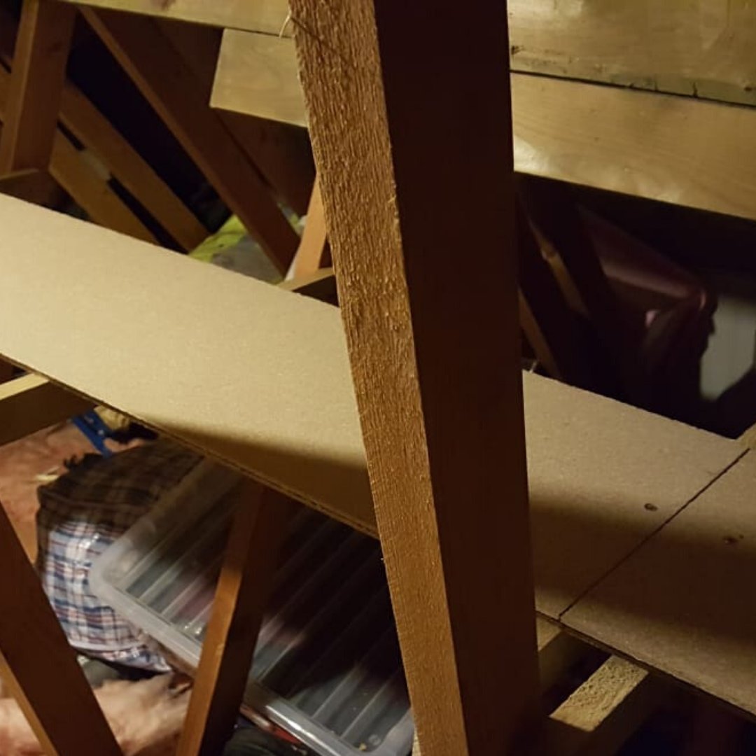 LoftForce's tweet image. **BEFORE AND AFTER PICS **⁣⁣

This house in #Southampton had squashed insulation, no storage and dodgy access using stepladders 😱

We installed a raised #Loftzone floor above the insulation, shelves for extra storage, a new hatch and ladder AND a safer walkway! 👍