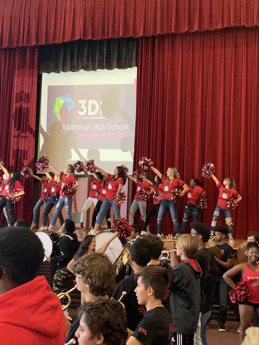 Hhs3De's tweet photo. We had a great time telling our incoming freshman from Memorial  about 3DE @ Hillsborough! We look forward to seeing you next year! https://t.co/Z3tYZS9Sp3
