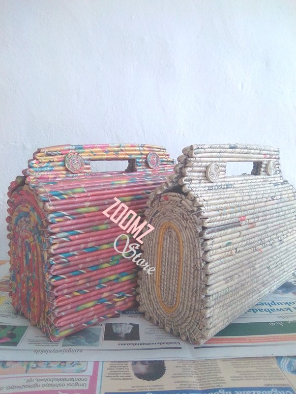 ZOOMZStore_SA's tweet photo. @Shoprite_SA You won't believe us if we tell you that our grandmother makes bags from recycled newspapers and the purple-red with your old special ads catalogues.
We wish one day that you end up buying from us and that will be so great to see our products all over Africa. https://t.co/3uS3h1WVL9