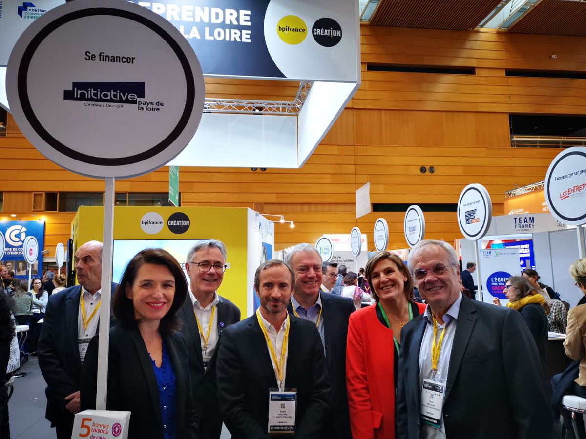 Visite  de <a href="/C_MORANCAIS/">Christelle MORANÇAIS</a>  @Yann_Trichard <a href="/CCINantes/">CCI Nantes St Nazaire</a>    <a href="/BpifranceCrea/">Bpifrance Création</a> sur le stand <a href="/INITIATIVE_PdL/">INITIATIVE_PdL</a> Merci pour leur soutien sans faille   au développement de notre réseau