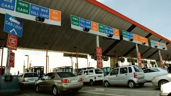litewriber's tweet photo. #fasttag is mandatory from 1 #December for all vehicles!!
If #vehicles found without a fast tag will be charged twice toll fee.

#government #wednesdaymotivation #wednesdayvibes #wednesdaythoughts #WednesdayWisdom https://t.co/hkDt204f5F
