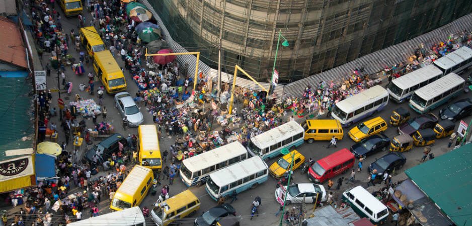 JauntyUnachukwu's tweet image. Traffic in Lagos has become a norm that Lagosians get scared when the road is free.  From waking up by 4am and not getting to work before 9am, Here are a few things Lagos traffic teaches you. #FCMBFlexxzone 

bit.ly/33WQMKR