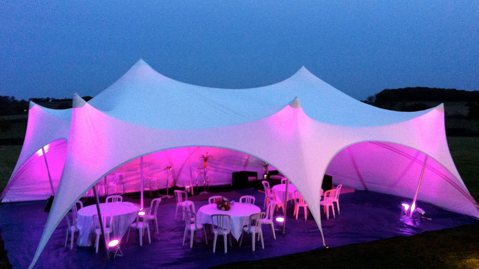 softcongress's tweet photo. Como ya sabéis este mes os estamos contando las pautas a seguir dependiendo de la temática de tu evento. Hoy descubre los consejos para organizar el mayor evento al aire libre🔻
https://t.co/x69vjCMEFX
#congreso #eventoscorporativos #organización #softcongres https://t.co/9YhVsaxta0