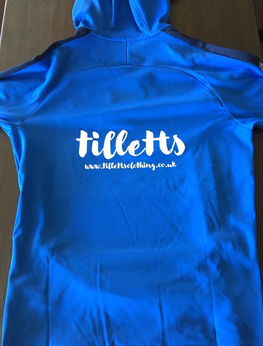 cleeladiesfc's tweet photo. We need to put a massive shout out to the main Sponsor for the @CleeGirls1 section @TeamTillett 👏🏻👏🏻👏🏻👏🏻👏🏻

They support EVERY single girls team with Kit and Hoodies - a fantastic local business doing great things across the country! 

Thank you Mel, Nancy and Grace 👏🏻 https://t.co/ZRzCX7VokK