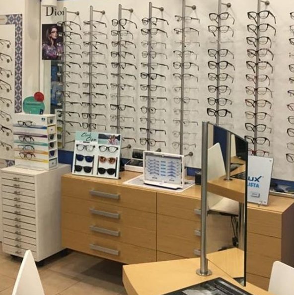 jaozgz's tweet image. Si necesitáis una revisión de vuestra vista solo podemos recomendaros visitar andresvicenteoptica.es. ¡Grandes profesionales y amigos! #BuenosDías