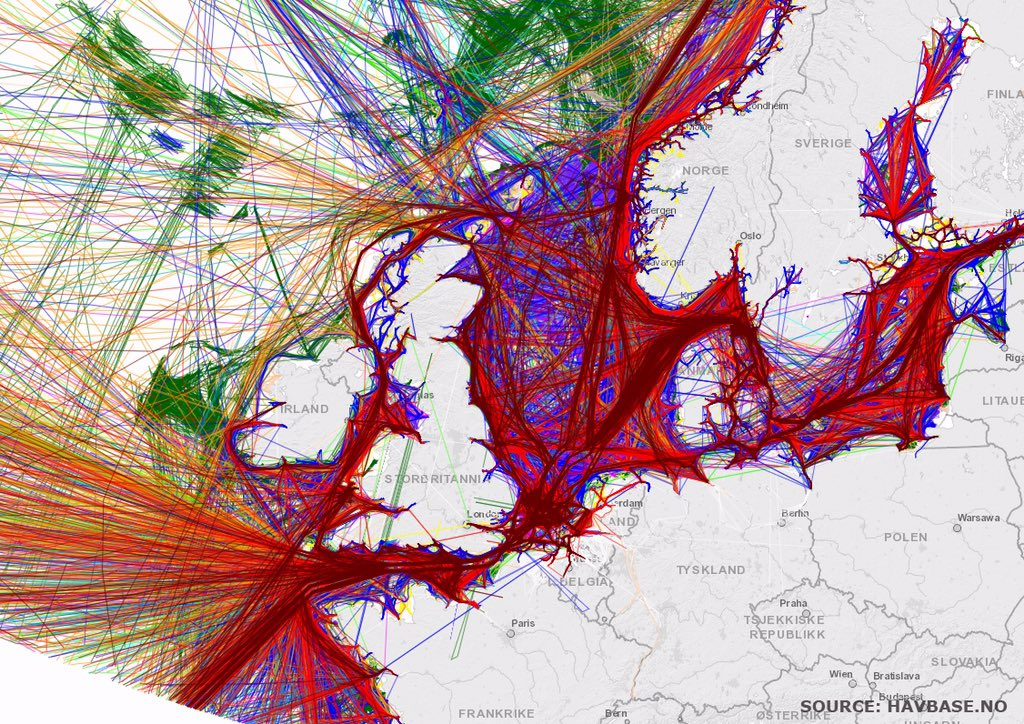 Idag ska vi prata sjöfart och #godsstrategin på <a href="/Trafikverket/">Trafikverket</a> näringslivsråd. Visste du att varje minut är det 2000 fartyg i rörelse i Östersjön! #sjofart