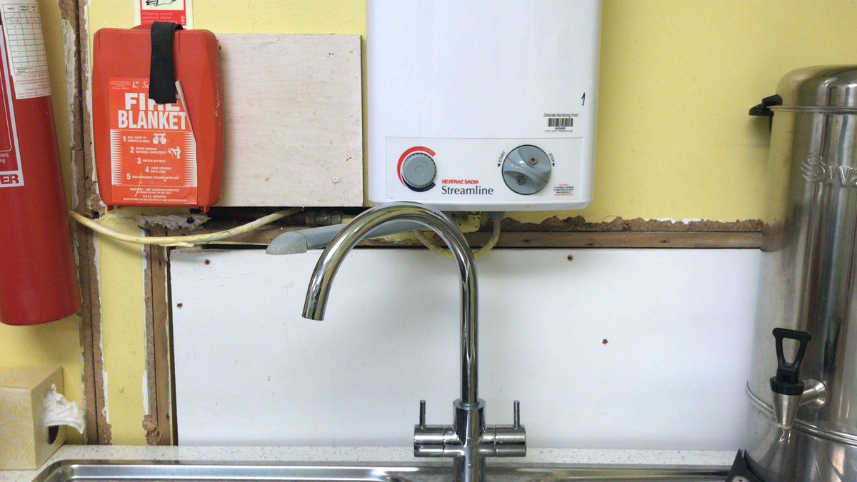 I sent a DM as requested  <a href="/Wickes/">WICKES</a> no answer. Small #charity spent £4000 in your #hangerlane shop on new #kitchen donated by <a href="/coopuk/">Co-op</a>
 &amp; still not sorted. Kitchen installed 4/10. Disgraceful #wickes  Pls RT