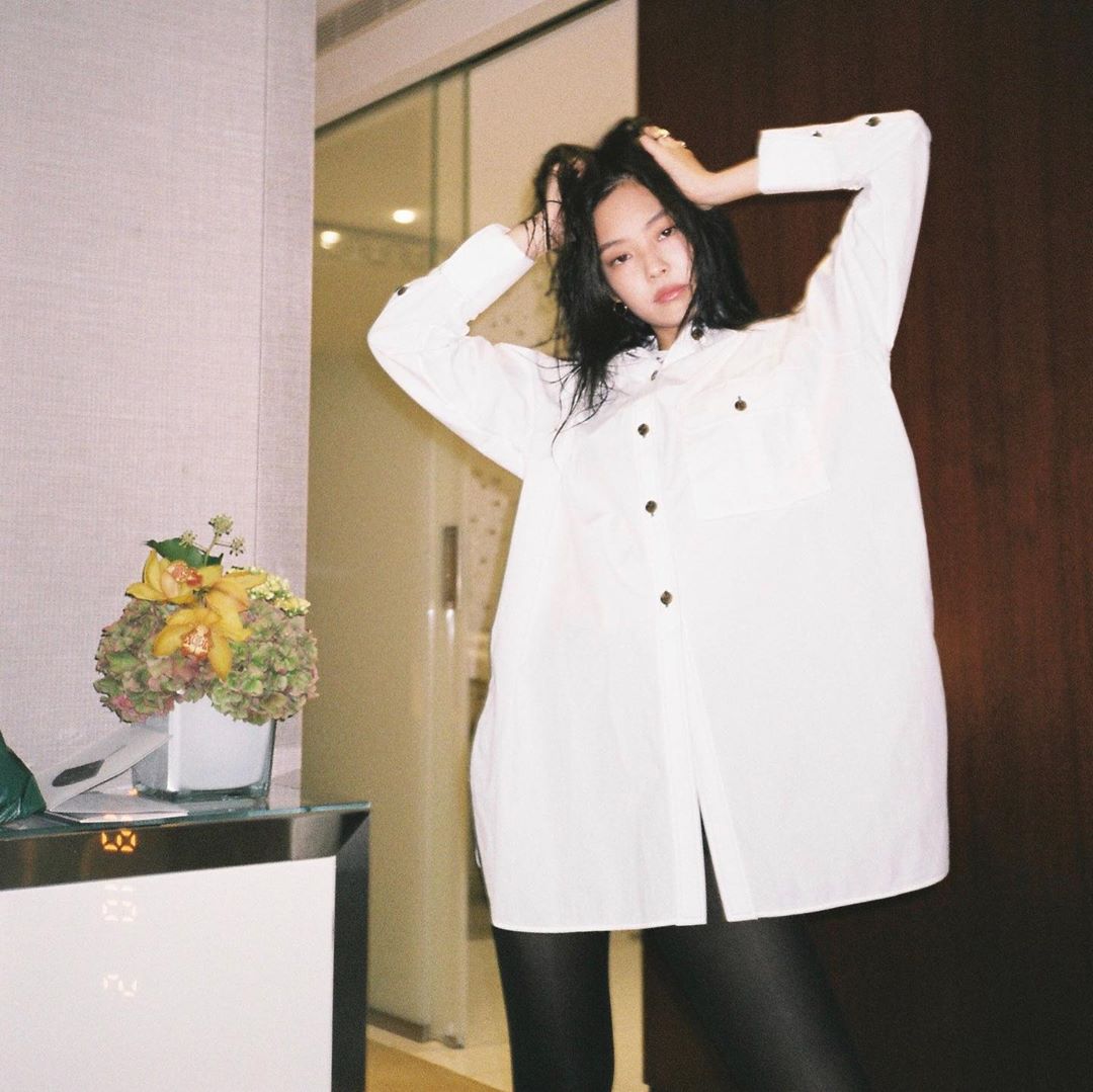 #jennierubyjane
Mum with my film camera https://t.co/bFMRDosnMI