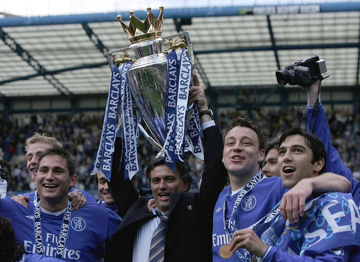 Goal (@goal) on Twitter photo 2019-11-20 08:21:11 Jose Mourinhos career so far: 2000-2000 Benfica 2001-2002 U.D. Leiria 2002-2004 Porto ππππππ 2004-2007 Chelsea ππππππ 2008-2010 Inter πππππ 2010-2013 Real Madrid πππ 2013-2015 Chelsea ππ 2016-2018 Man Utd πππ 2019- Tottenham Jose Mourinhos career so far: 2000-2000 Benfica 2001-2002 U.D. Leiria 2002-2004 Porto ππππππ 2004-2007 Chelsea ππππππ 2008-2010 Inter πππππ 2010-2013 Real Madrid πππ 2013-2015 Chelsea ππ 2016-2018 Man Utd πππ 2019- Tottenham