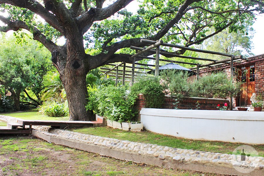 The Tipsy Gypsy (@tipsygypsy_sa) on Twitter photo This pet-friendly and family-friendly cottage just outside the town of Tulbagh has literally everything to make your stay as comfortable and relaxing as can be. 😊🐾❤️
<a href="/TulbaghTourism/">Tulbagh Wine&Tourism</a>
#TheMilkshed #Tulbagh #DiscoverTulbagh #VisitTulbagh #ExploreTulbagh #petfriendly #tipsygypsy This pet-friendly and family-friendly cottage just outside the town of Tulbagh has literally everything to make your stay as comfortable and relaxing as can be. 😊🐾❤️
<a href="/TulbaghTourism/">Tulbagh Wine&Tourism</a>
#TheMilkshed #Tulbagh #DiscoverTulbagh #VisitTulbagh #ExploreTulbagh #petfriendly #tipsygypsy