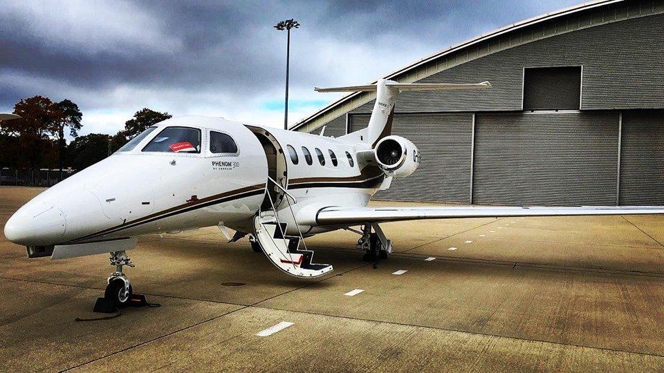 dBBAviation's tweet photo. The Phenom 300 all set ahead of it’s morning departure
.
.
.
#privatejet #luxury #business #jet #flight #businessaviation #phenom300 #firstclass #jetset https://t.co/dKxtvZzIdg