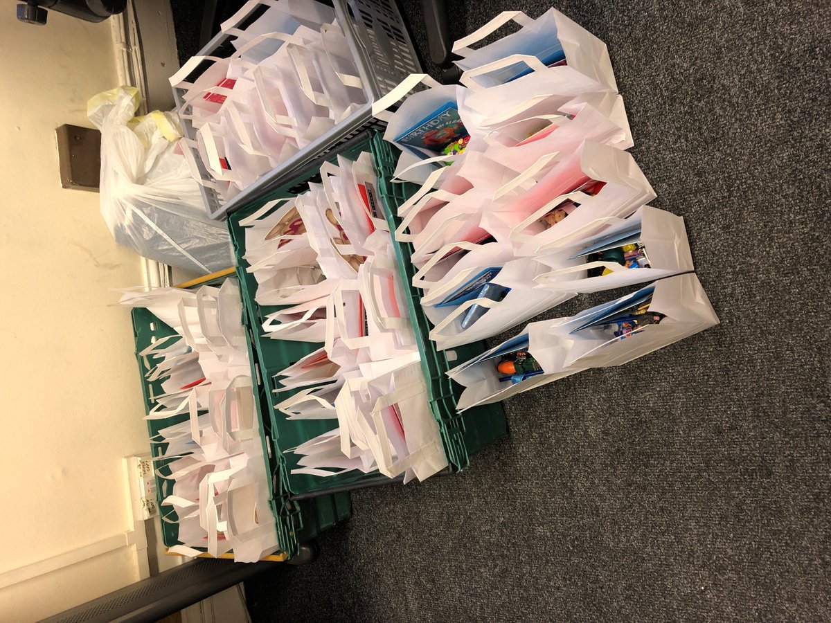 #100ActsOfKindness Huge effort to support #flood victims <a href="/MayflowerAnimal/">Mayflower Sanctuary</a> sanctuary with donations &amp; <a href="/DonMentia/">DonMentia</a> with packing 'Lucky Bags' for their moeny raising events. We are proud of the team &amp; the various ideas they have come up with whilst sorting desperate client claims💯