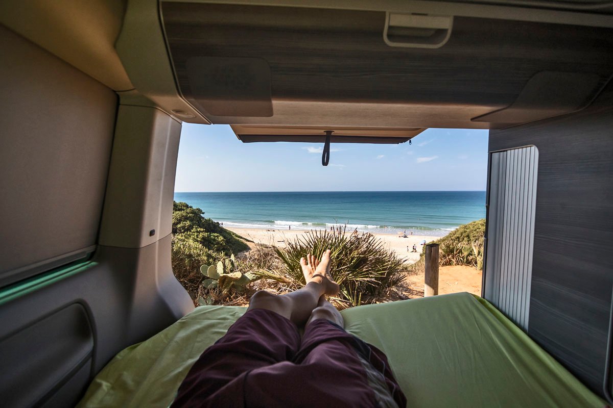 EHGIberica's tweet photo. 🚚 Preparando ya la escapada para los próximos días festivos? El final del 🍂 otoño 🍁 está lleno de posibilidades, os dejamos con cuatro propuestas para los amantes de la autocaravana para el puente de Diciembre:
https://t.co/kyy0rv0uzX…
Y vosotros, ya tenéis planes? https://t.co/K4SD2CzR8l