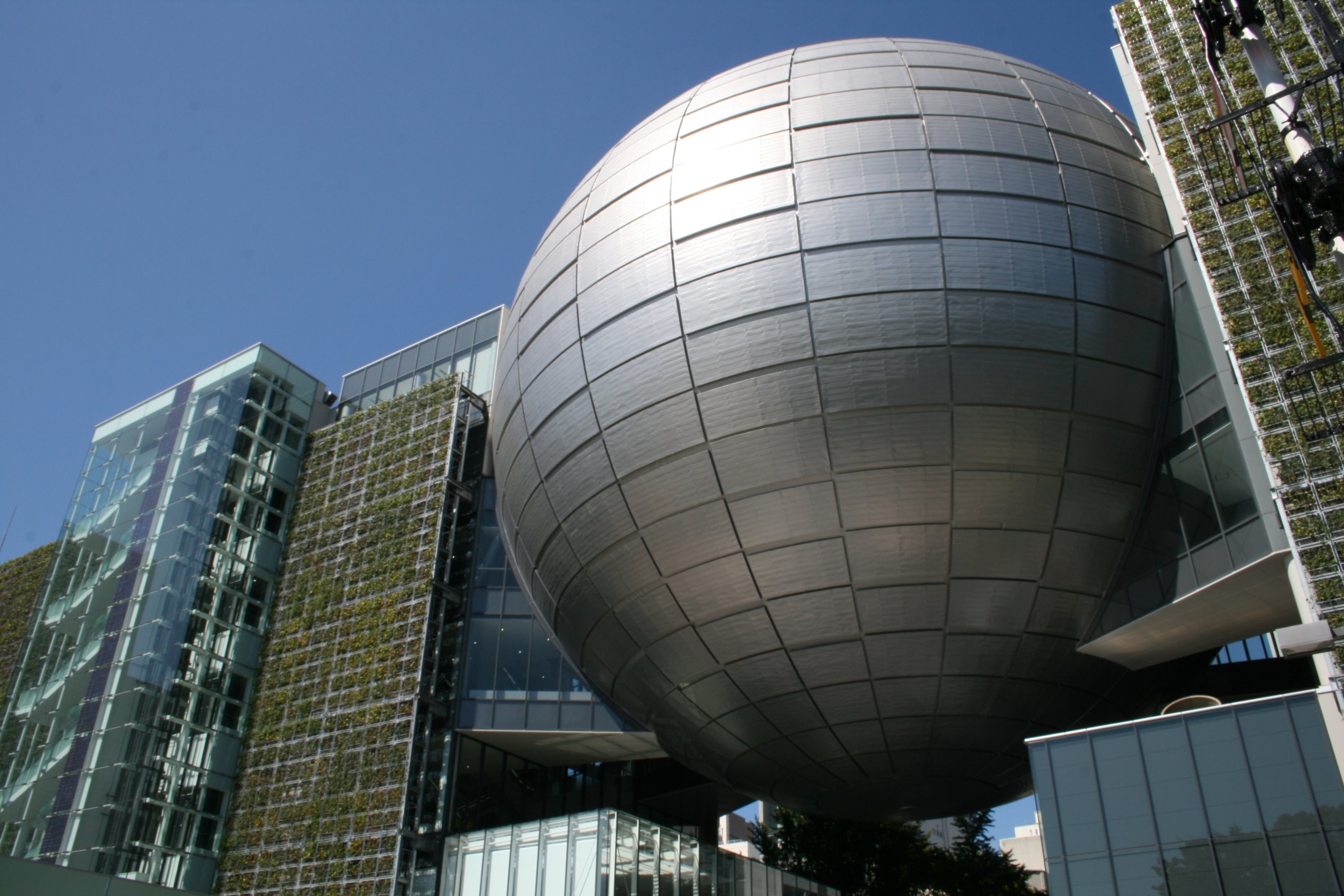 G Indonesia En Twitter The Guinness Book Of The World Records Lists The Planetarium Of The Nagoya City Science Museum As The World S Largest With An Inner Diameter Of 35 Meters 名古屋市科学館のプラネタリウムは 35メートルもの内径を持つ