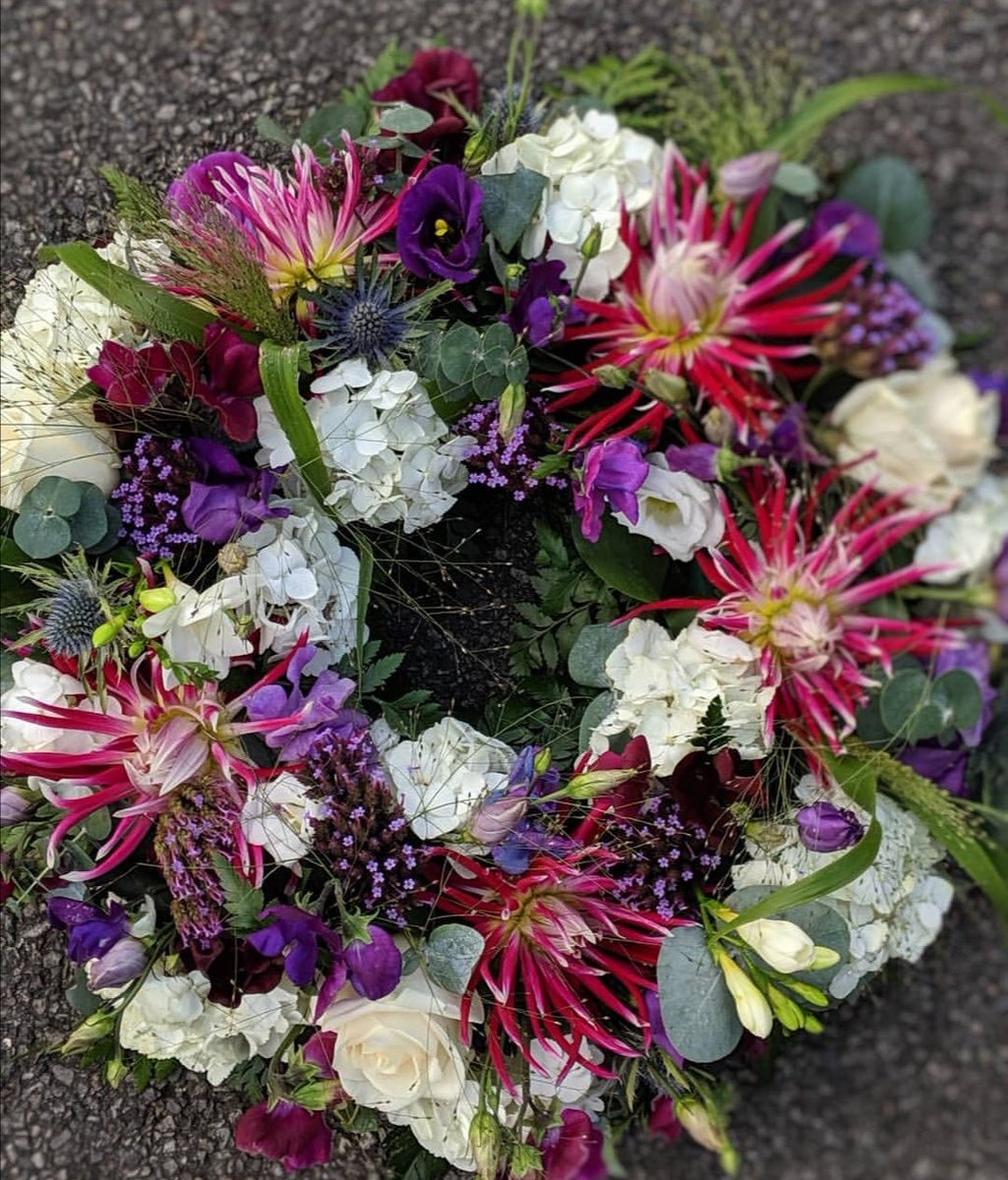 Amore Flowers tweet media