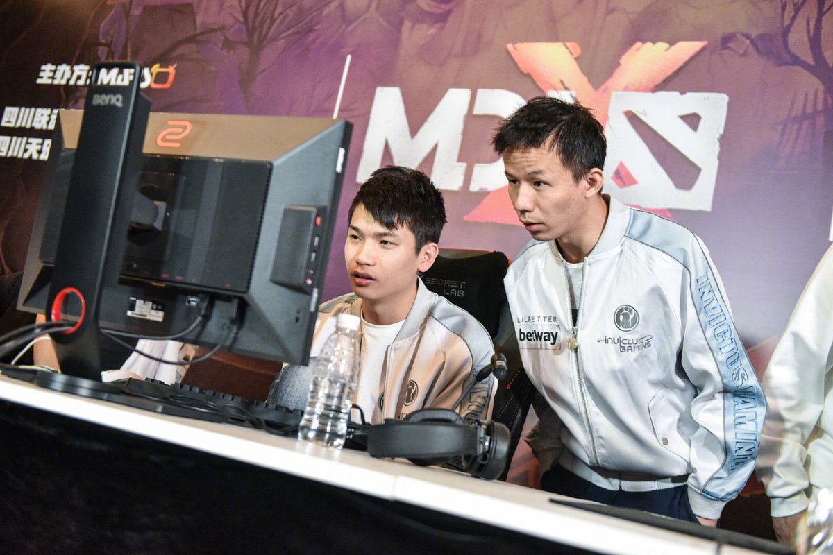 EJzkFdpWoAEtU1I?format=jpg&name=medium