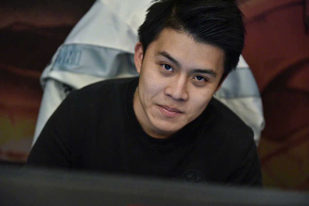 EJzkGNFXsAECJDX?format=jpg&name=medium