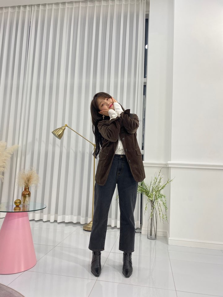 [#OHMYAir] K-POP부터 K-Beauty 까지! 한류템 다 섭렵해버린 승희✨ 잠시 후 7시, 'FashionN 팔로우미 12' 에서 만날 수 있습니다! #미라클_팔로우씅❤

#오마이걸 #OHMYGIRL #OMG #승희