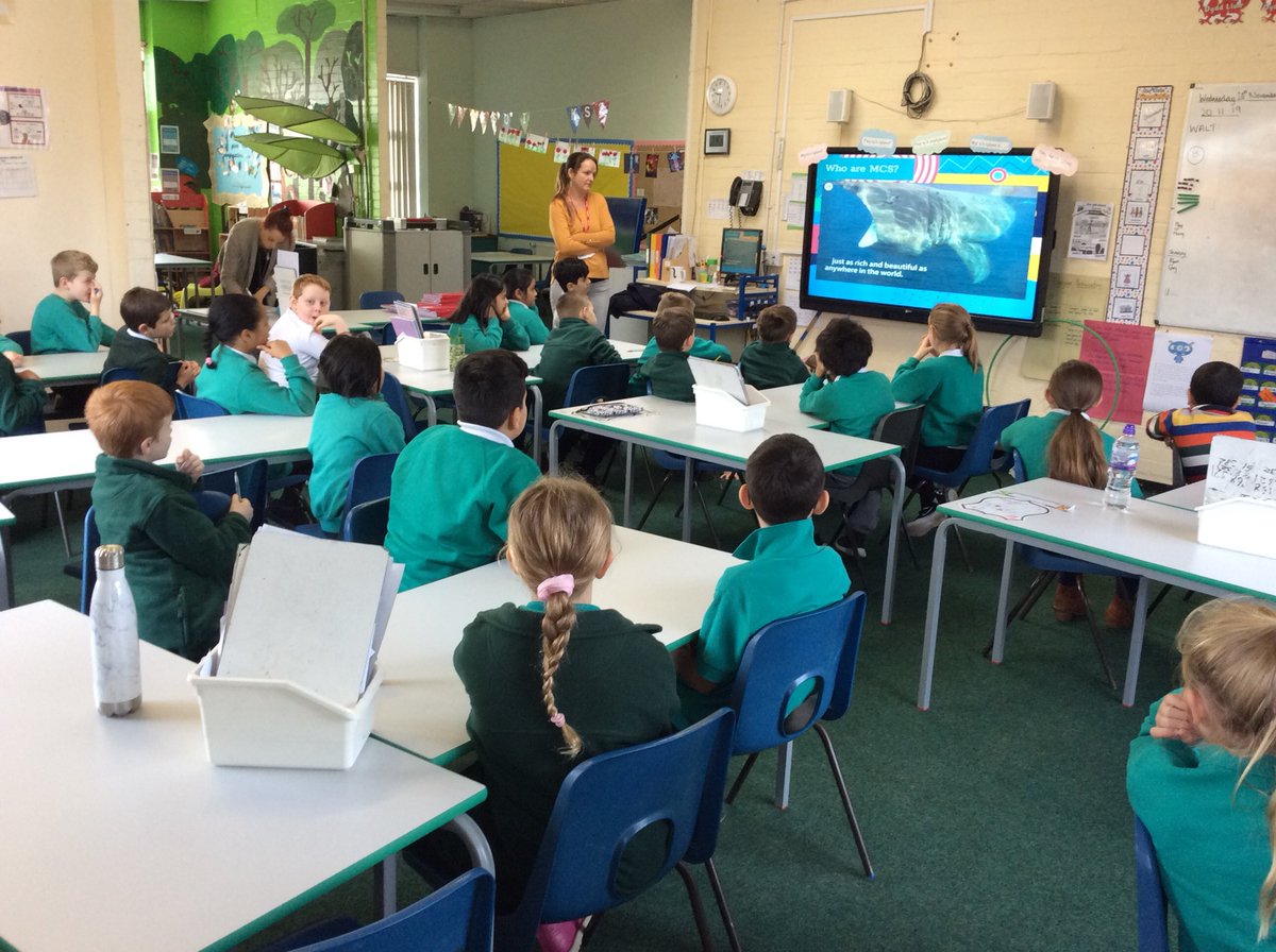 Springwood_Prm's tweet photo. #springcaernarfon are enjoying learning all about an exciting project about plastics with @mcsuk https://t.co/DnpoFCvh22