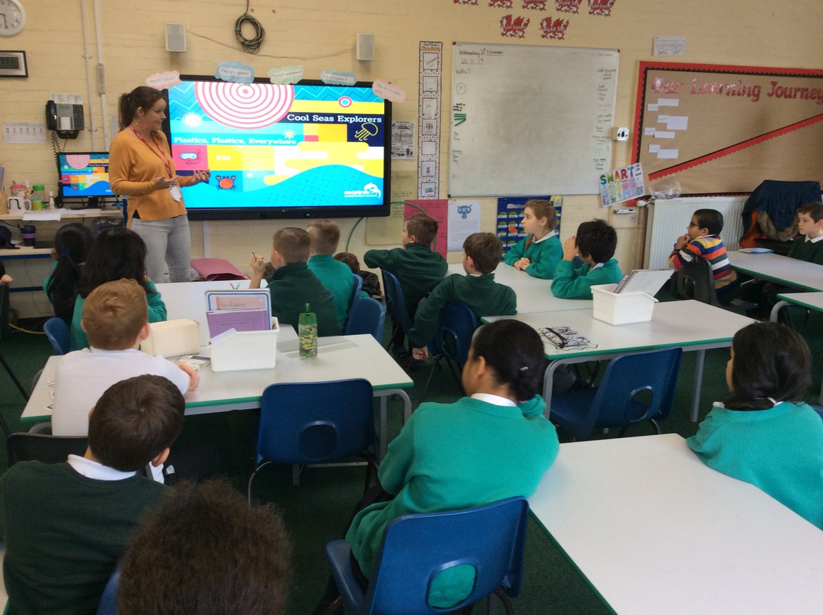 Springwood_Prm's tweet photo. #springcaernarfon are enjoying learning all about an exciting project about plastics with @mcsuk https://t.co/DnpoFCvh22