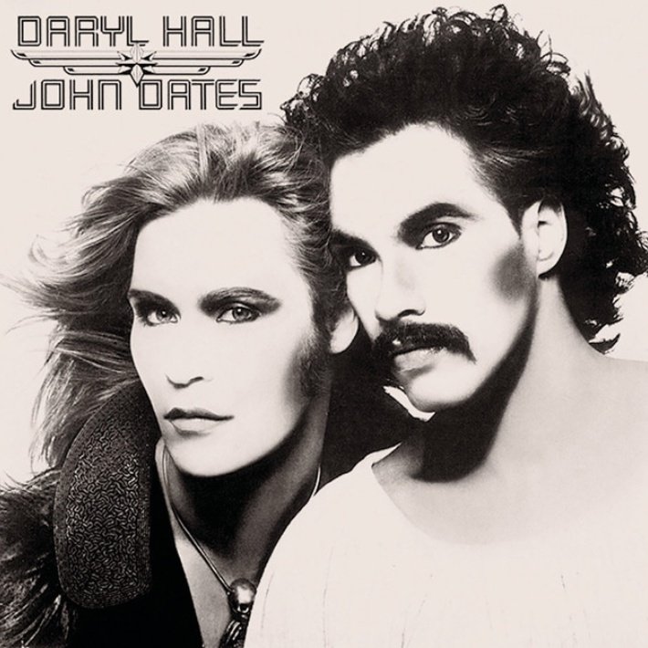 nekonekonekomu's tweet photo. 【 #本日の選曲 🎧】
#Gino(#The_Manager)
#Daryl_Hall_and_John_Oates
ホール&オーツの曲って、10曲そこそこしか知らなかったりする私ですが、数少ないリストの中から好きな曲を挙げろと言われれば、まずこの曲を・・・😚
明るくノリもいいので好きなのですが、歌詞の意味は全く知らず(笑)
↓続く https://t.co/MuHUL7MNSk