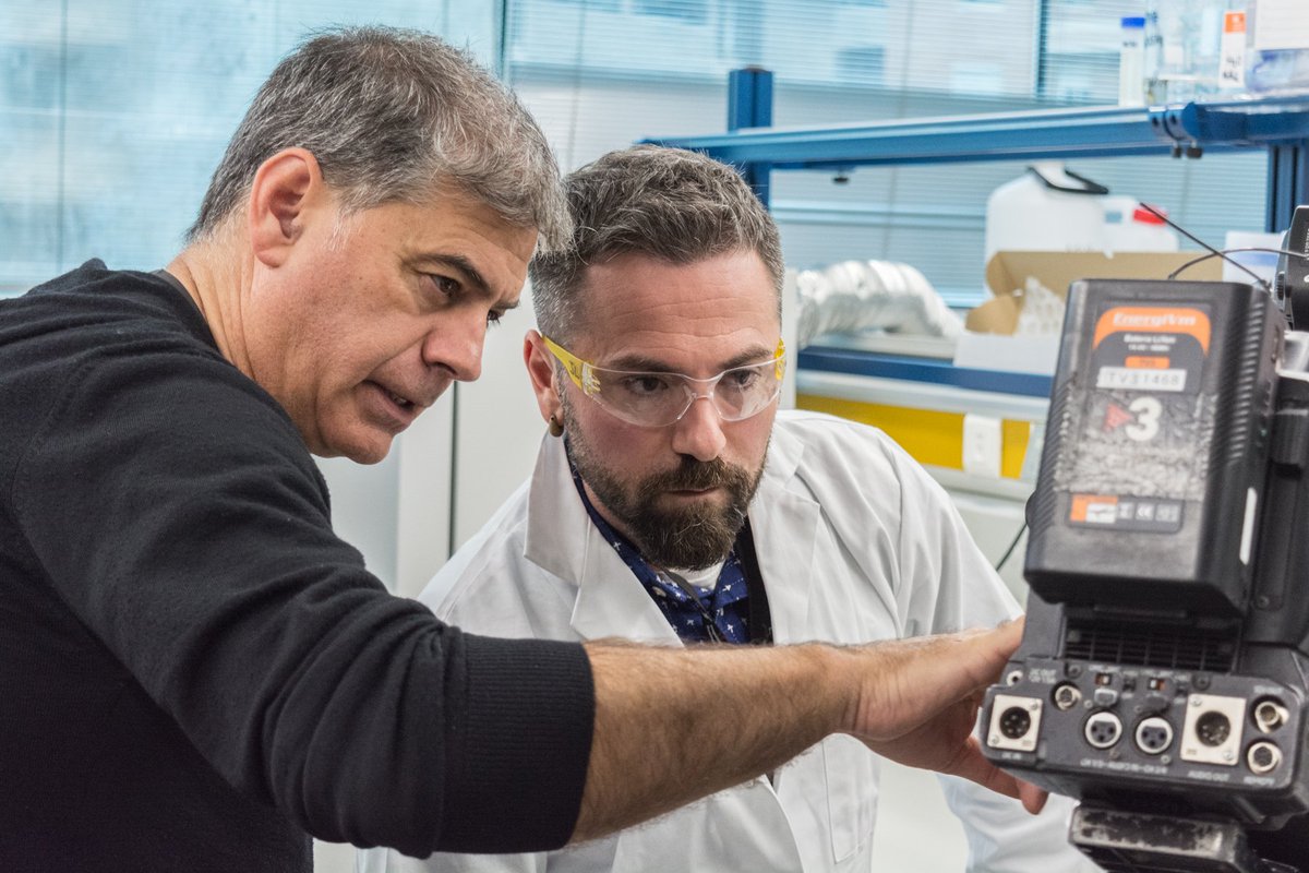 📺 En las próximas semanas se emitirá la entrevista que <a href="/tv3cat/">TV3 és ara @Som3Cat</a>  realizó a nuestra CEO, <a href="/AinhoaTolentino/">Ainhoa Tolentino</a> , para el espacio "Els Diners". ¡No os lo perdáis si queréis saber un poquito más sobre <a href="/onyriq/">ONYRIQ</a>! 🧐

#business #polymers #science

Fotos por: Joan Simó