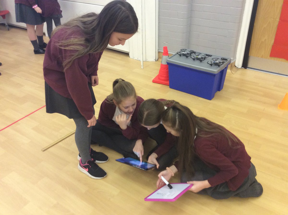 ysgolbroallta's tweet image. #pwllglo yn barod i hedfan y ‘drones’ ac ymateb i heriau #codio / Mr Jones class’ (group 1) ready to fly their #drones &amp;amp; solve some #coding challenges!
@Ex_Caelo
 
@EAS_STEM
 
@EAS_Digital