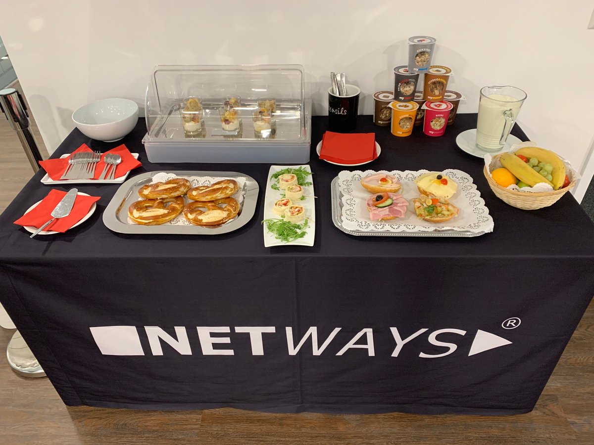 NetwaysEvents's tweet photo. Themenwoche bei der NES: Configuration Management
Im Kesselhaus verrät @jpmens alle Geheimnisse zu #Ansible und im HQ gibt @52zacken sein Wissen über #puppet in der Fundamentals Schulung weiter.
Und wie immer gilt: Hungrig geht keiner heim!!! https://t.co/26caEw1IdV
