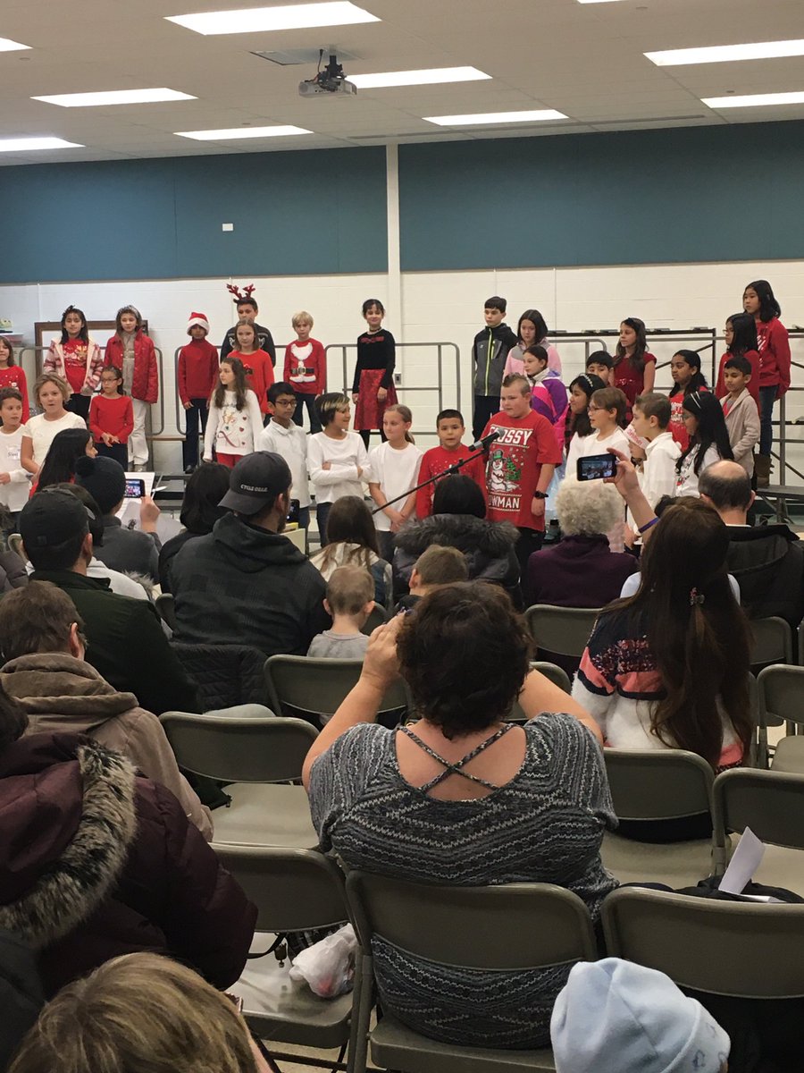 RobBohanek's tweet photo. @D59Ridge 4th graders from @msgembarasclass and @LiaMarvu classes showcasing their awesome musical talent tonight, under the direction of Fine Arts teacher @bradieparrish  in “Snow Way Out! A Vacation in Winter’s Wonderland” by Sally K. Albrecht and Jay Althouse. #D59Learns https://t.co/TyYp7zqMw7